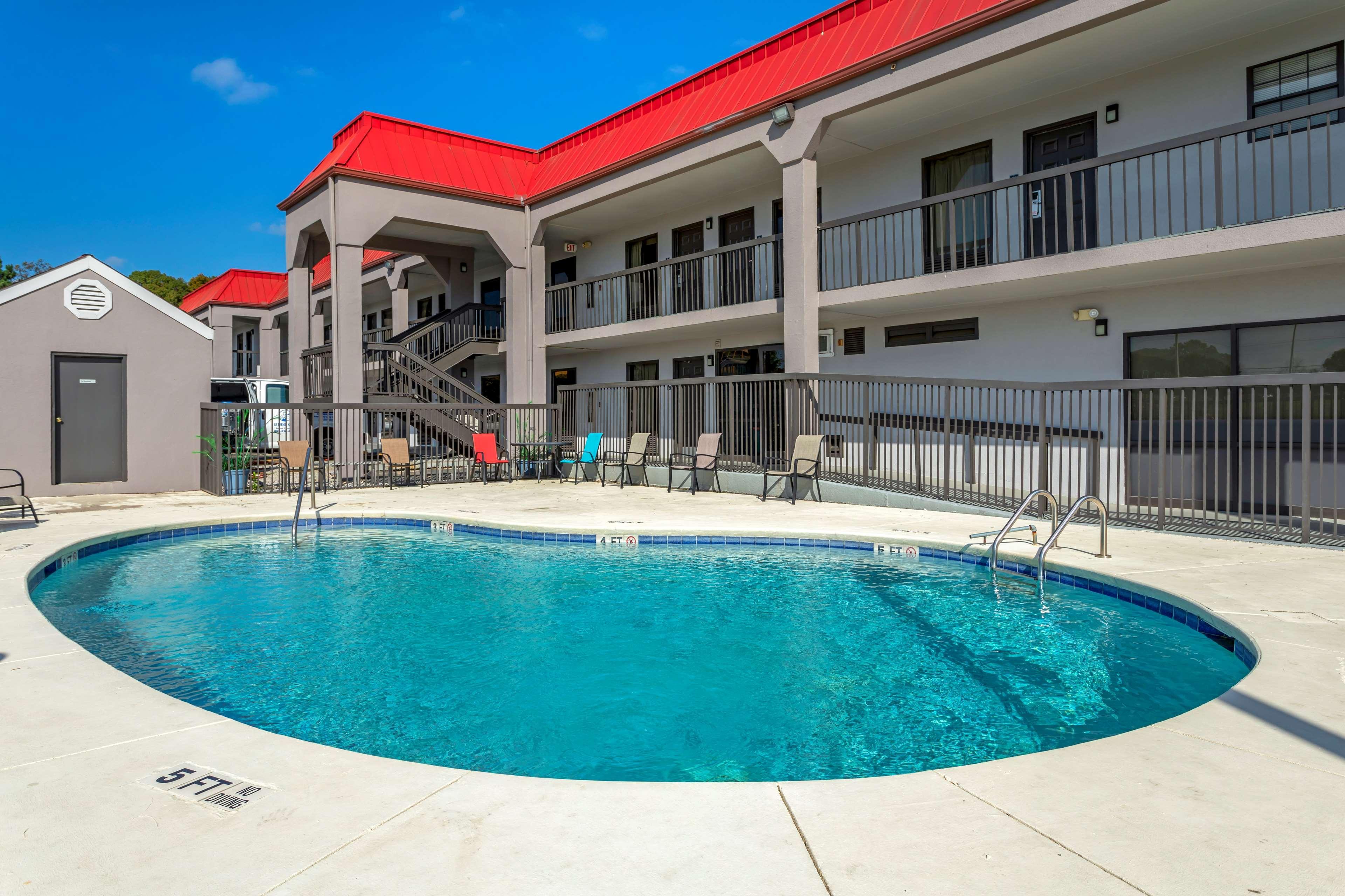 Surestay Hotel By Best Western Lenoir City Exterior photo