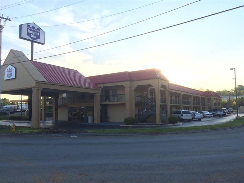 Surestay Hotel By Best Western Lenoir City Exterior photo